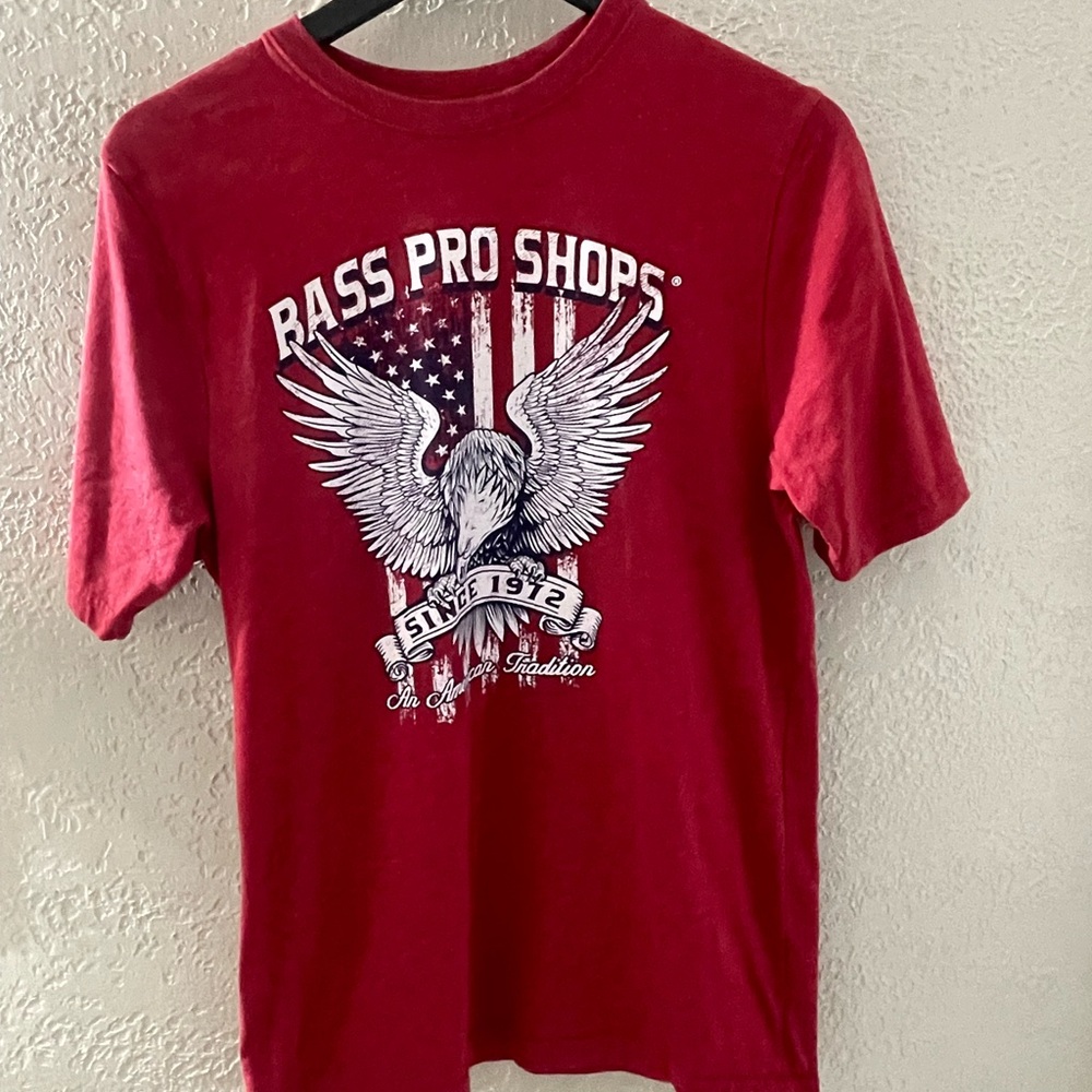 Bass Pro Shops‎ Men's Red Eagle Graphic Tee Size Small